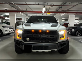 Ford  Raptor  SVT  2017  Automatic  120,000 Km  6 Cylinder  Four Wheel Drive (4WD)  Pick Up  Gray