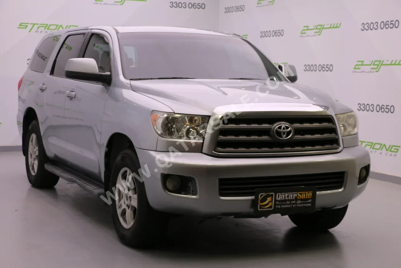 Toyota  Sequoia  2012  Automatic  251,000 Km  8 Cylinder  Four Wheel Drive (4WD)  SUV  Silver
