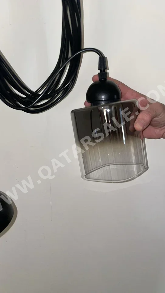 الإضاءة - ثريّا  - أسود