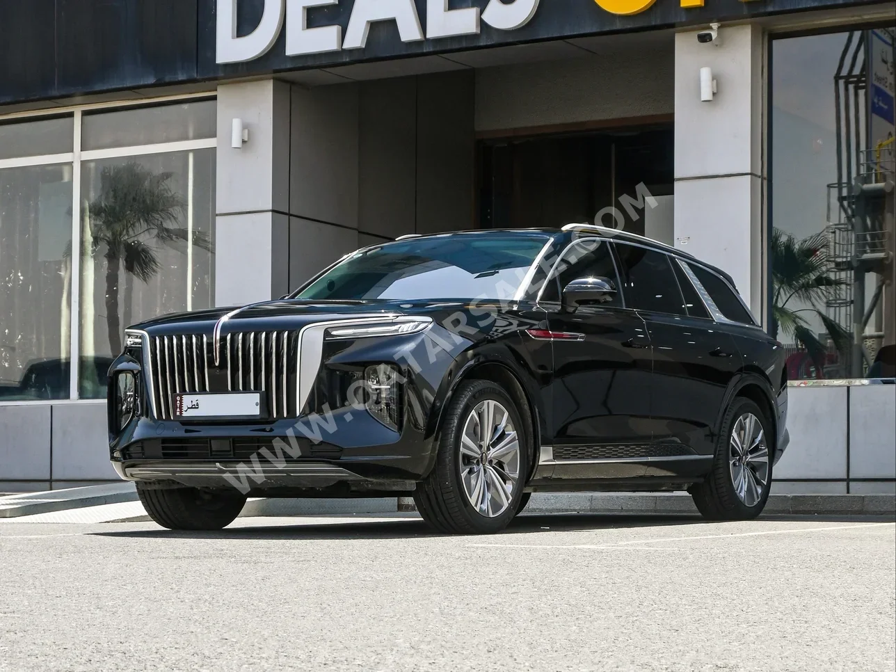 Hongqi E-HS9 2024 Automatic 13,000 Km 0 Cylinder All Wheel Drive (AWD) SUV Black With Warranty