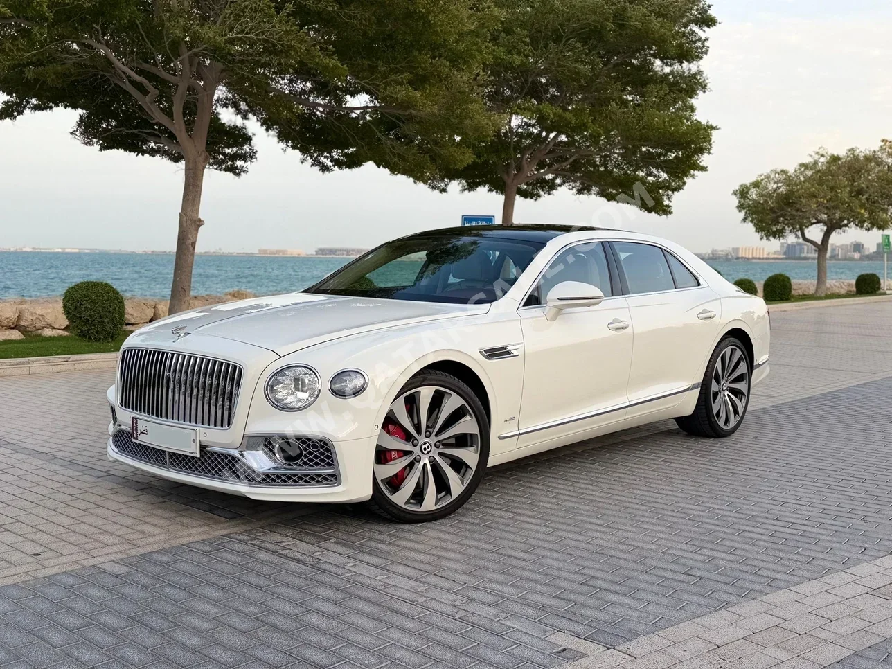 Bentley  Continental  Flying Spur  2020  Automatic  30,000 Km  12 Cylinder  All Wheel Drive (AWD)  Sedan  White