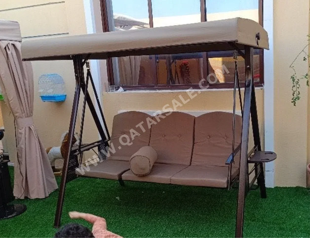 Sofas, Couches & Chairs 3-Seat Sofa