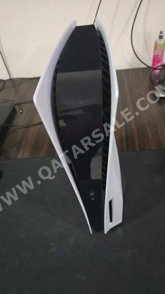 اجهزة العاب الفديو - سوني  - بلاي ستيشن 5 ديسك  - 825 جيجابايت
