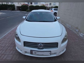Nissan  Maxima  SV  2012  Tiptronic  141,000 Km  6 Cylinder  Front Wheel Drive (FWD)  Sedan  Pearl