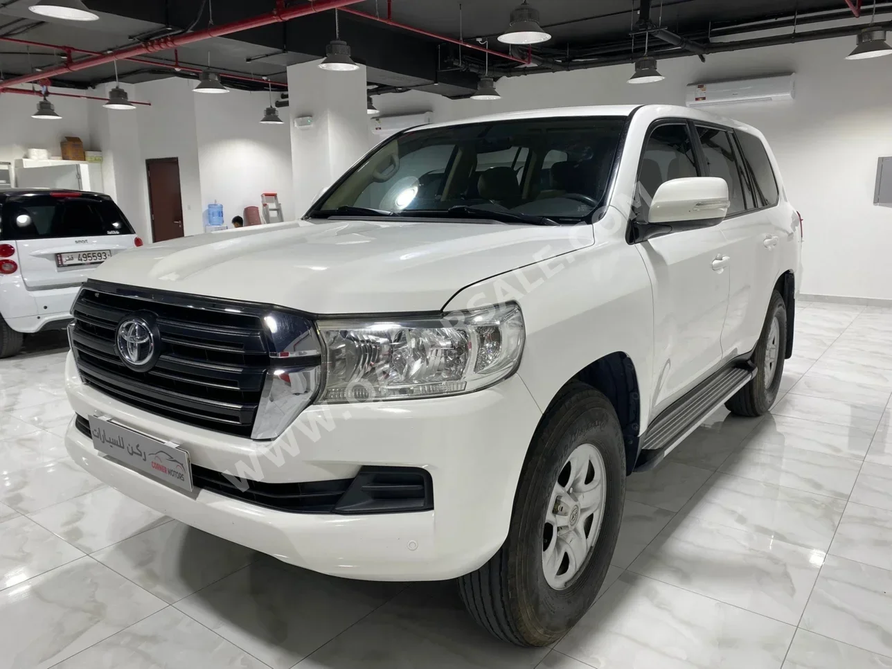 Toyota  Land Cruiser  GX  2016  Automatic  300,000 Km  6 Cylinder  Four Wheel Drive (4WD)  SUV  White