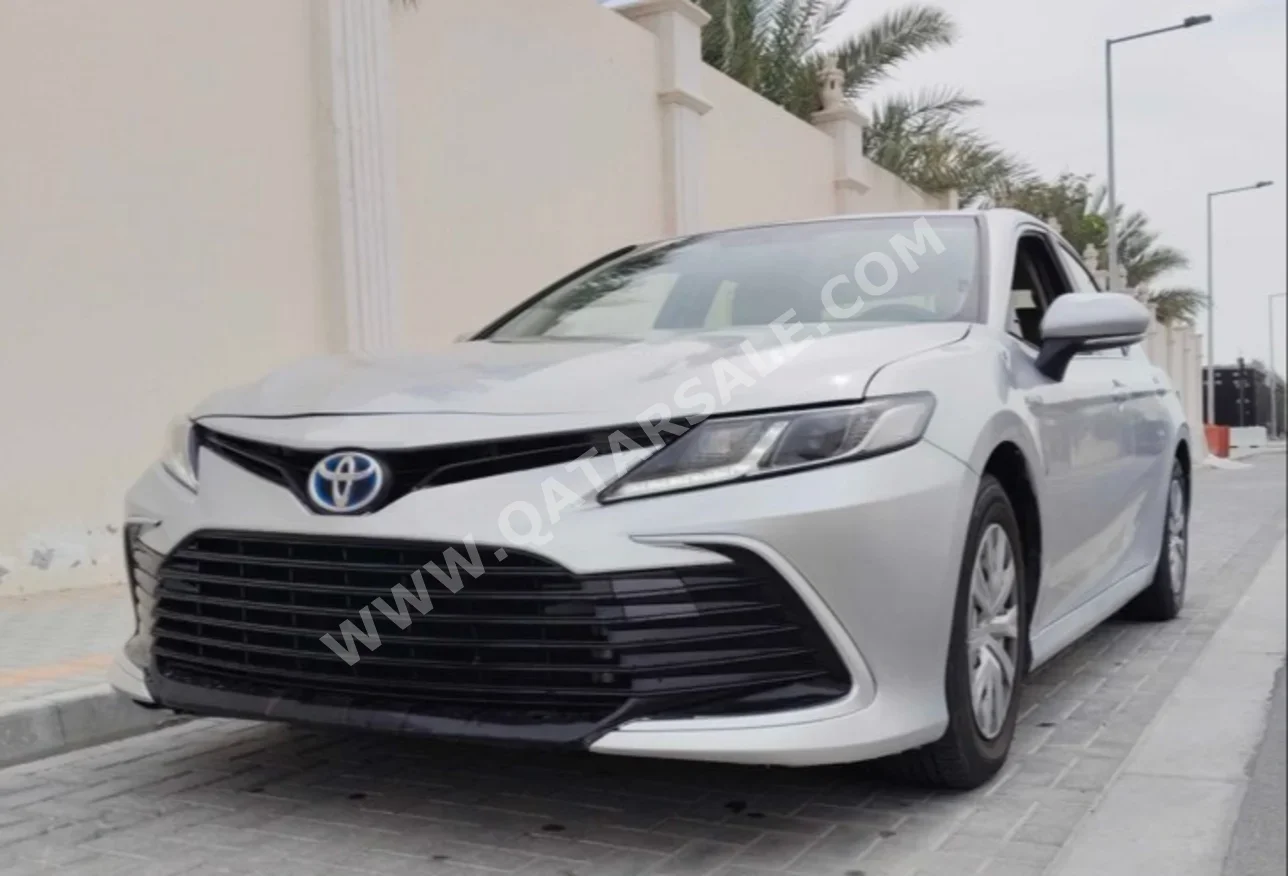 Toyota  Camry  LE  2022  Automatic  355,000 Km  4 Cylinder  Front Wheel Drive (FWD)  Sedan  Silver