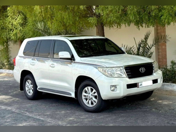 Toyota  Land Cruiser  GX  2013  Automatic  257,000 Km  6 Cylinder  Four Wheel Drive (4WD)  SUV  Pearl