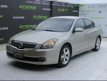 Nissan  Altima  3.5 SE  2009  Automatic  174,000 Km  6 Cylinder  Sedan  Beige