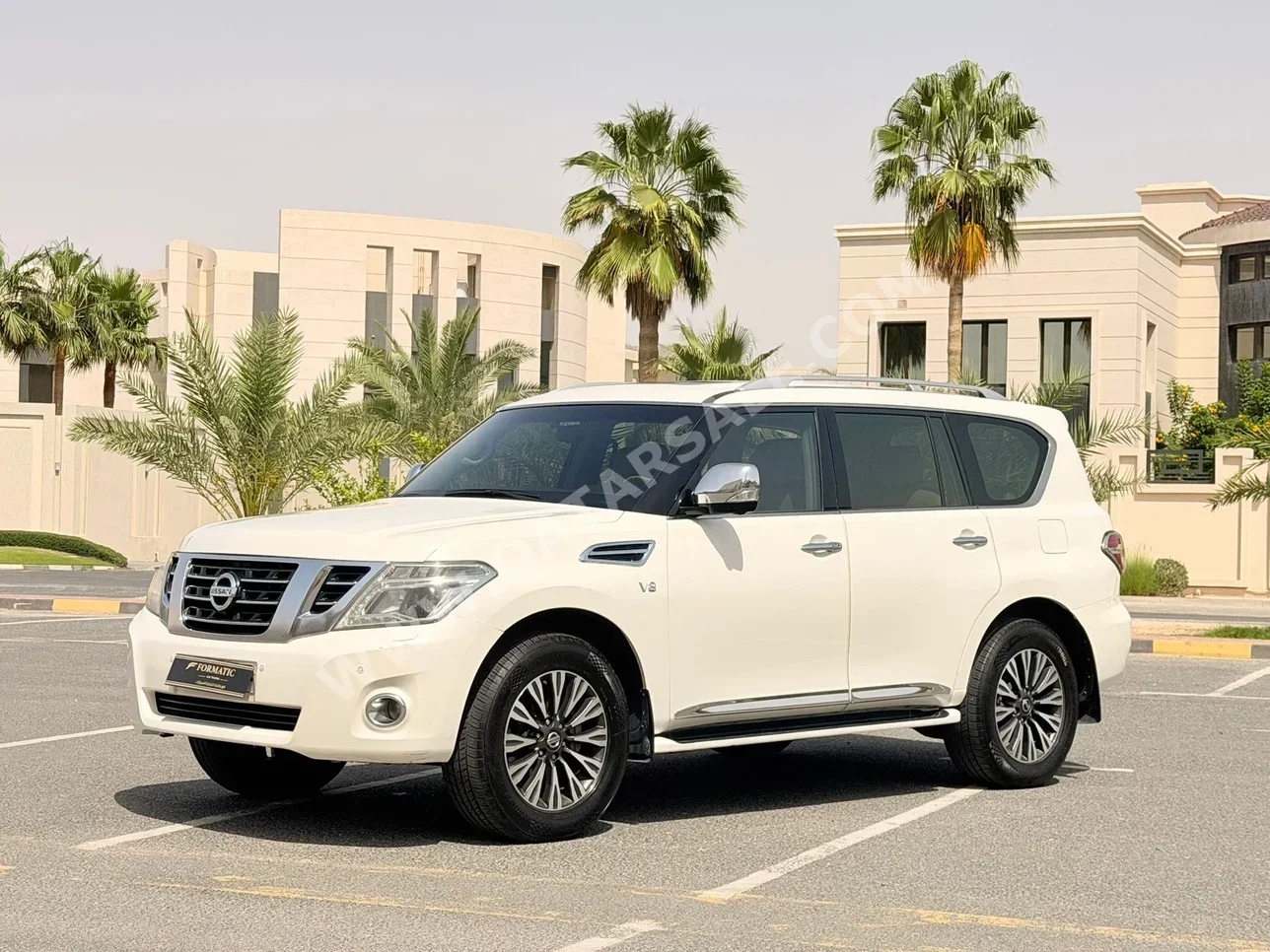 نيسان  باترول  بلاتنيوم  2015  اوتوماتيك  259,000 كم  8 سلندر  دفع رباعي  اس يو في  أبيض