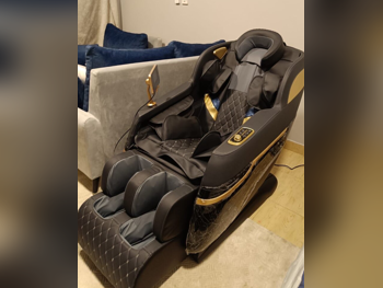 كرسي التدليك ليكون  أسود  الصين  كل الجسم  رباعي الأبعاد