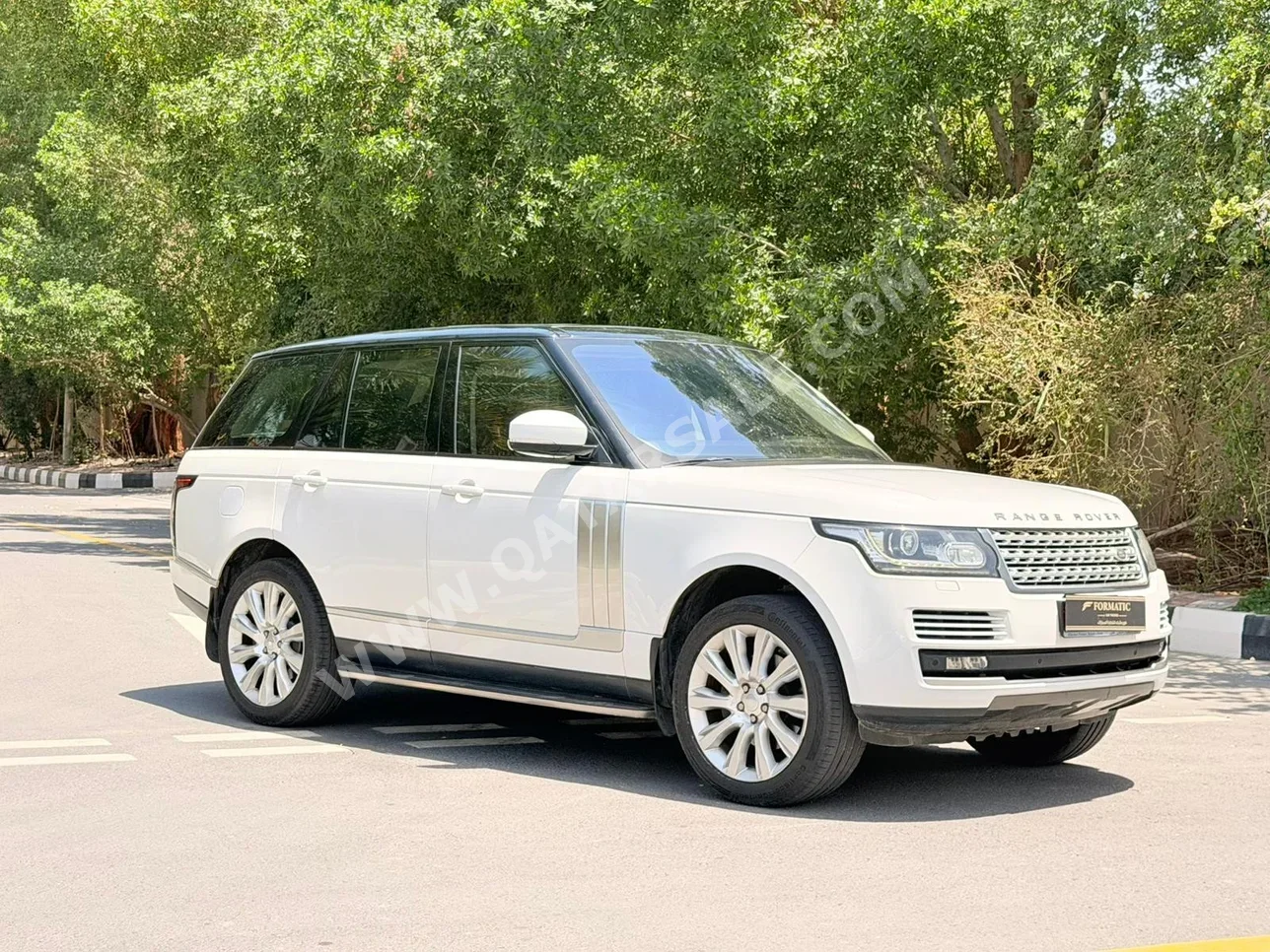 لاند روفر  رنج روفر  فوج اس اي  2016  اوتوماتيك  174,000 كم  8 سلندر  دفع رباعي  اس يو في  أبيض