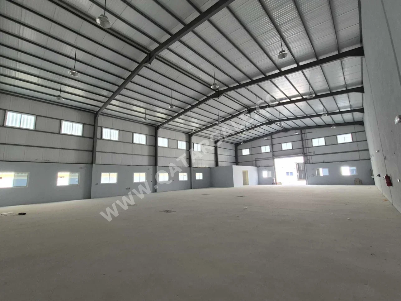 Warehouses & Stores - Al Wakrah  - Barkit Al Awamer  -Area Size: 500 Square Meter