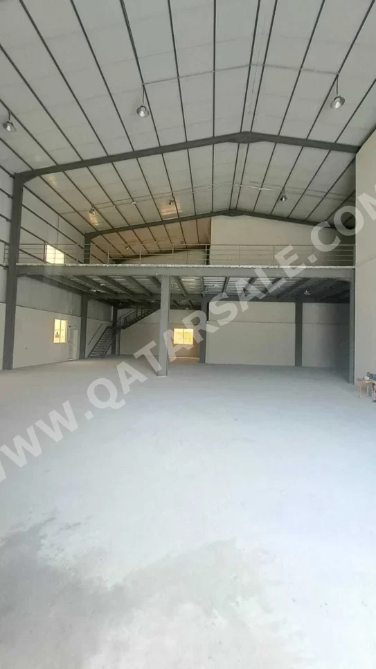 Warehouses & Stores - Al Wakrah  - Barkit Al Awamer  -Area Size: 1000 Square Meter