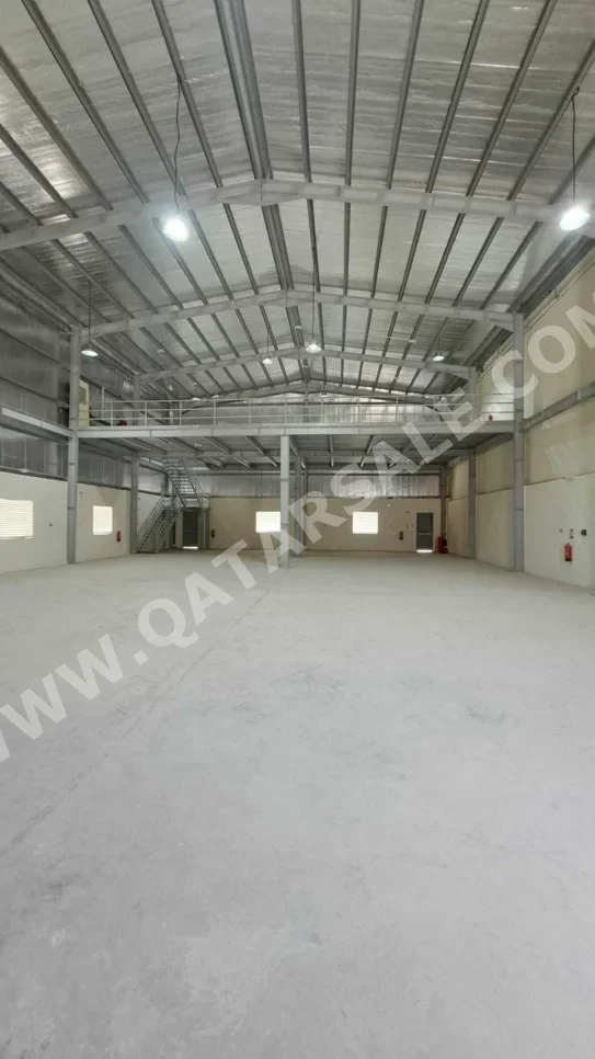 Warehouses & Stores - Al Wakrah  - Barkit Al Awamer  -Area Size: 1000 Square Meter