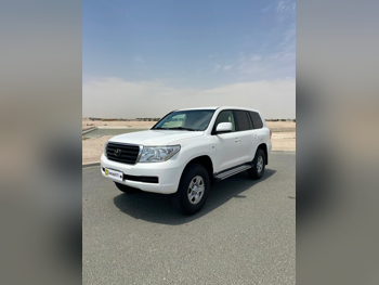 Toyota  Land Cruiser  G  2011  Automatic  286,032 Km  6 Cylinder  Four Wheel Drive (4WD)  SUV  White