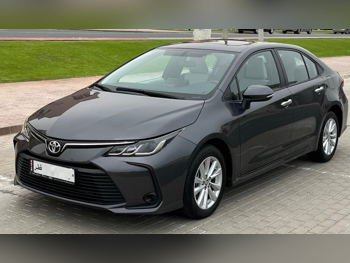 تويوتا  كورولا  اكس ال اي  2024  اوتوماتيك  14,970 كم  4 سلندر  سحب امامي  سيدان  رمادي  تحت الضمان