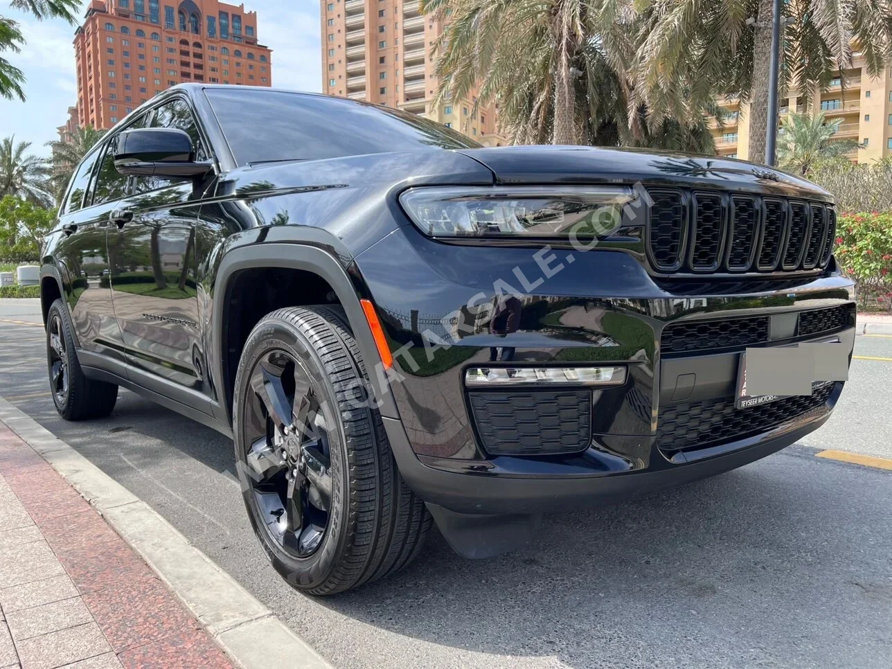 جييب  جراند شيروكي  لمتد لارج  2023  اوتوماتيك  77,000 كم  6 سلندر  دفع رباعي  اس يو في  أسود  تحت الضمان
