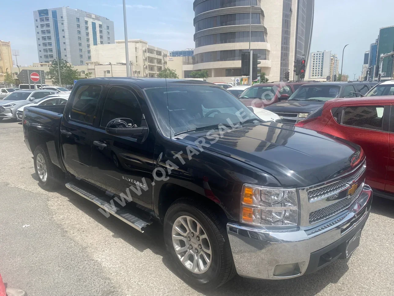 Chevrolet  Silverado  2013  Automatic  158,000 Km  8 Cylinder  Four Wheel Drive (4WD)  Pick Up  Black