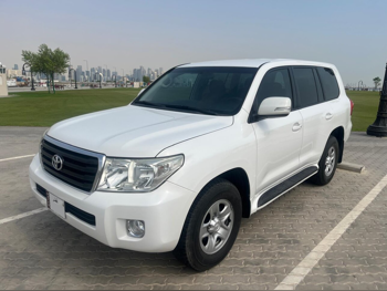 Toyota  Land Cruiser  G  2012  Automatic  285,000 Km  6 Cylinder  Four Wheel Drive (4WD)  SUV  White