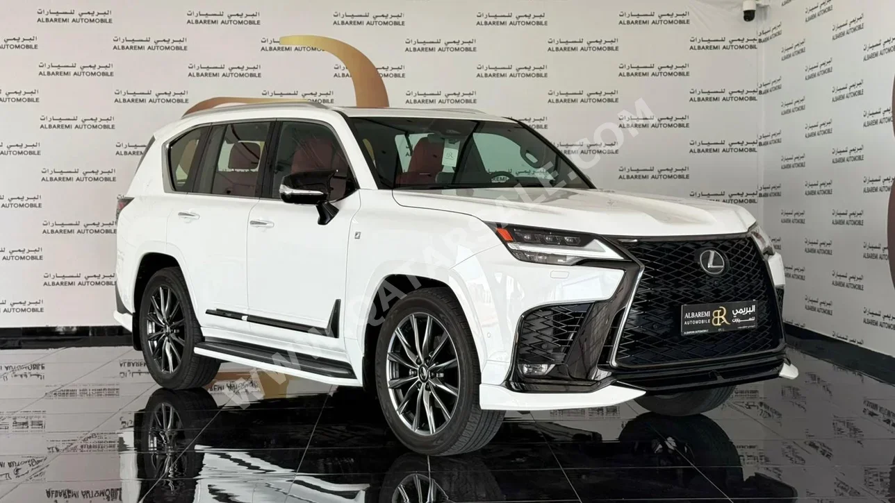 لكزس  ال اكس  700 اتش  2025  اوتوماتيك  4,900 كم  6 سلندر  دفع رباعي  اس يو في  أبيض  تحت الضمان