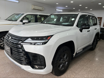 لكزس  ال اكس  600 اوفرتريل  2025  اوتوماتيك  0 كم  6 سلندر  دفع رباعي  اس يو في  أبيض  تحت الضمان