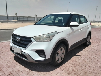 هيونداي  كريتا  2020  اوتوماتيك  96,000 كم  4 سلندر  سحب امامي  اس يو في  أبيض