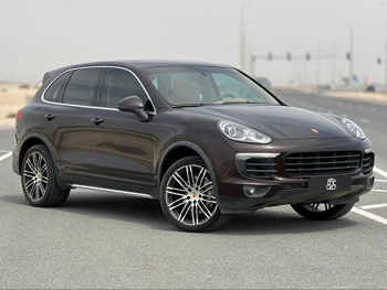 بورش  كيان  اس  2015  اوتوماتيك  127,000 كم  8 سلندر  دفع رباعي  اس يو في  أسود