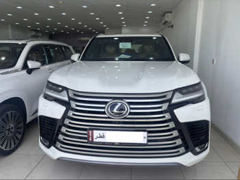 لكزس  ال اكس  600 لكجري  2024  اوتوماتيك  70,000 كم  6 سلندر  دفع كلي مستمر  اس يو في  أبيض  تحت الضمان
