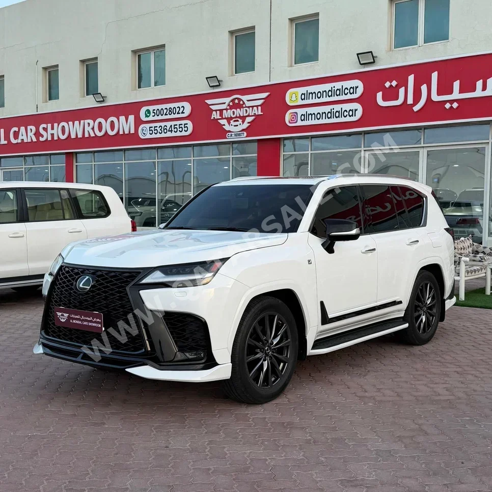 لكزس  ال اكس  600 اف سبورت  2023  اوتوماتيك  12,000 كم  6 سلندر  دفع رباعي  اس يو في  أبيض  تحت الضمان