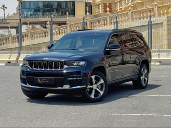 Jeep  Grand Cherokee  Limited L  2023  Automatic  66,000 Km  6 Cylinder  Four Wheel Drive (4WD)  SUV  Dark Blue  With Warranty