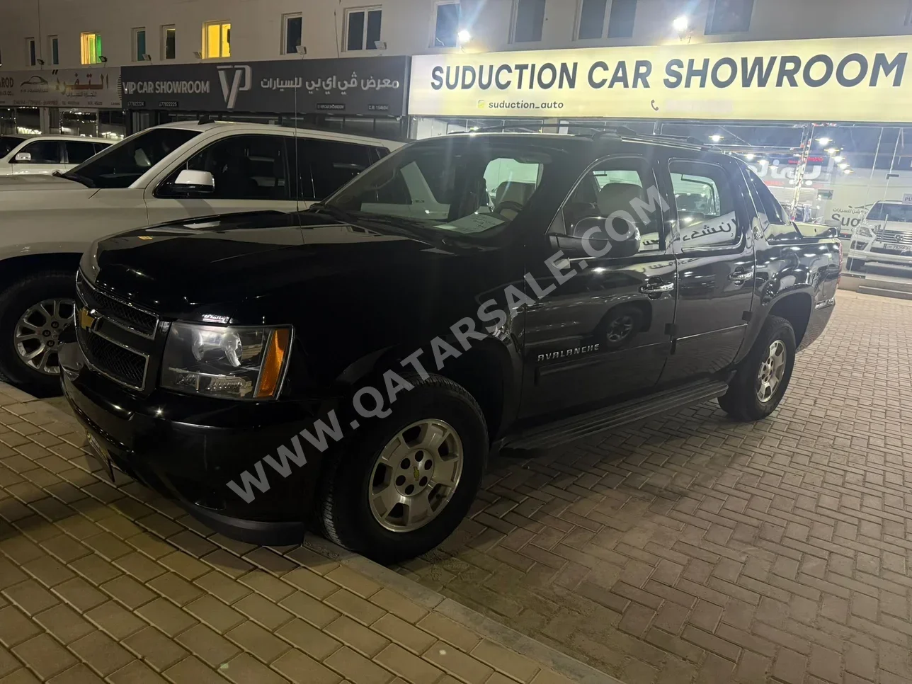 Chevrolet  Avalanche  2013  Automatic  197,000 Km  8 Cylinder  Four Wheel Drive (4WD)  Pick Up  Black