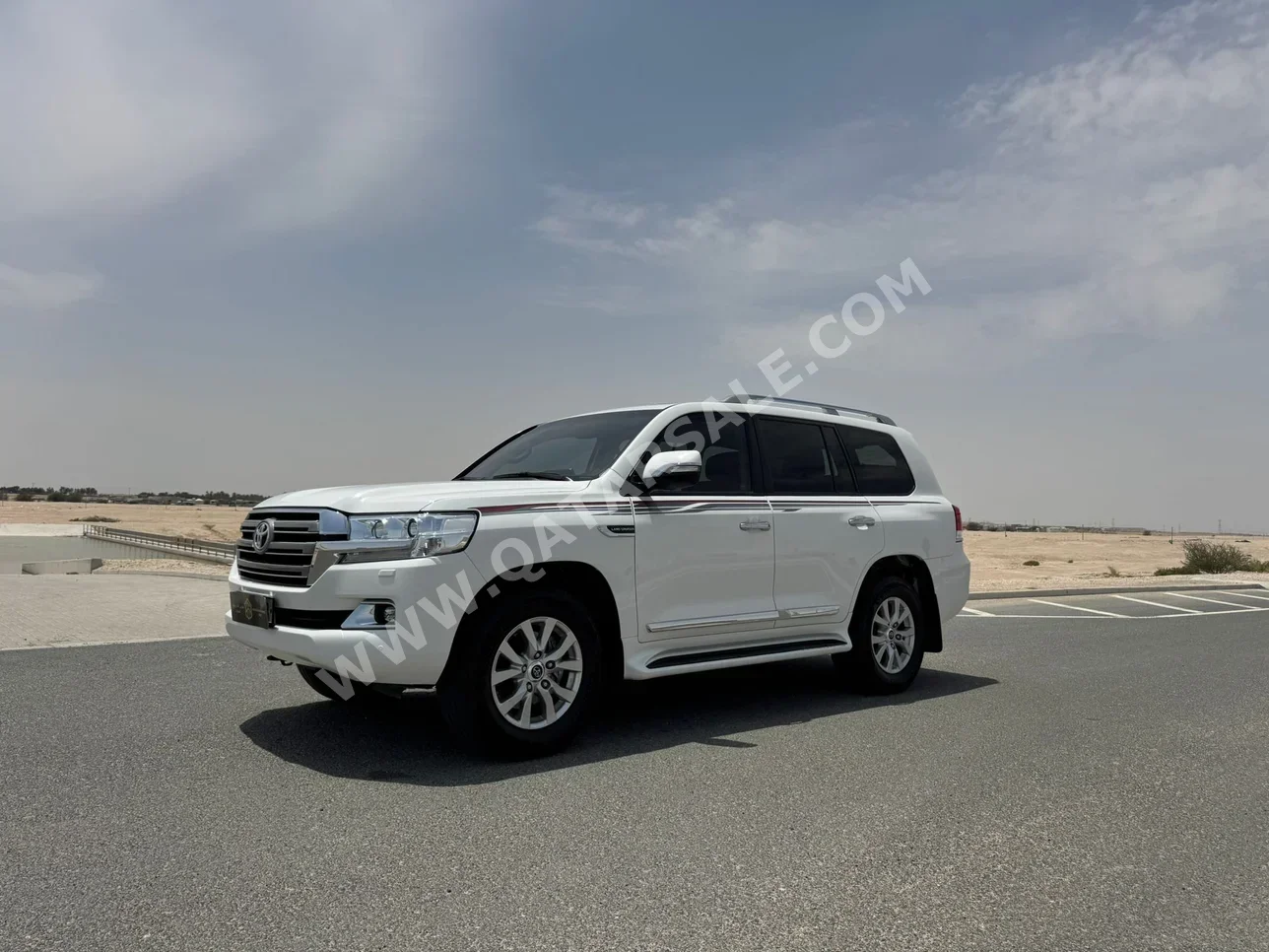 Toyota  Land Cruiser  GXR  2021  Automatic  113,000 Km  6 Cylinder  Four Wheel Drive (4WD)  SUV  White