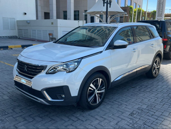 Peugeot  5008  Allure  2021  Automatic  107,000 Km  4 Cylinder  Front Wheel Drive (FWD)  SUV  White