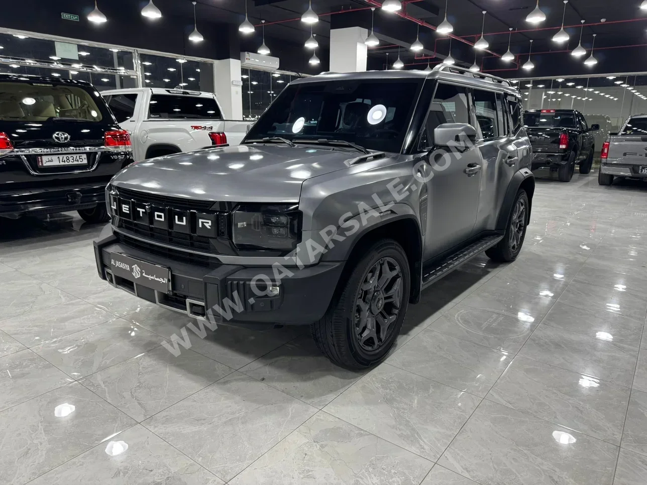 Jetour  T2  Luxury  2025  Automatic  18,000 Km  4 Cylinder  Four Wheel Drive (4WD)  SUV  Gray  With Warranty