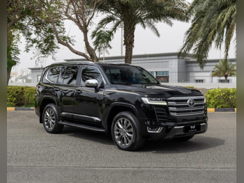 تويوتا  لاند كروزر  في اكس ار توين توربو  2024  اوتوماتيك  28,000 كم  6 سلندر  دفع رباعي  اس يو في  أسود  تحت الضمان