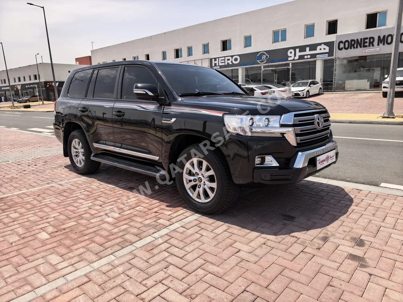 تويوتا  لاند كروزر  جي اكس ار  2021  اوتوماتيك  160,000 كم  6 سلندر  دفع رباعي  اس يو في  أسود