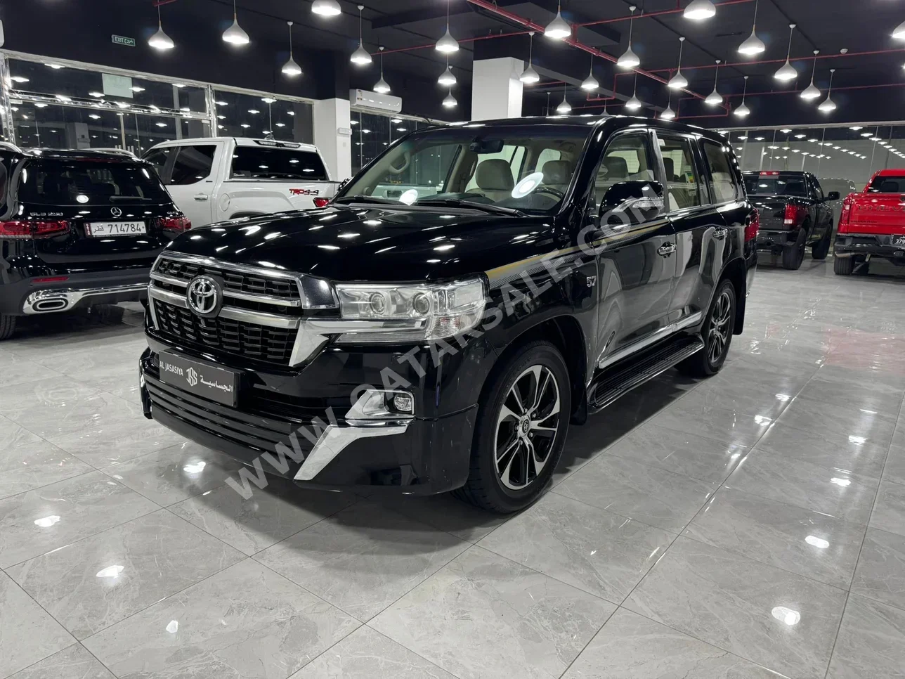 Toyota  Land Cruiser  VXR  2020  Automatic  140,000 Km  8 Cylinder  Four Wheel Drive (4WD)  SUV  Black