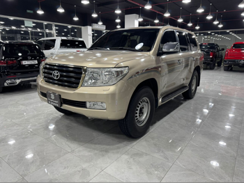 تويوتا  لاند كروزر  جي اكس ار  2009  اوتوماتيك  313,000 كم  8 سلندر  دفع رباعي  اس يو في  ذهبي