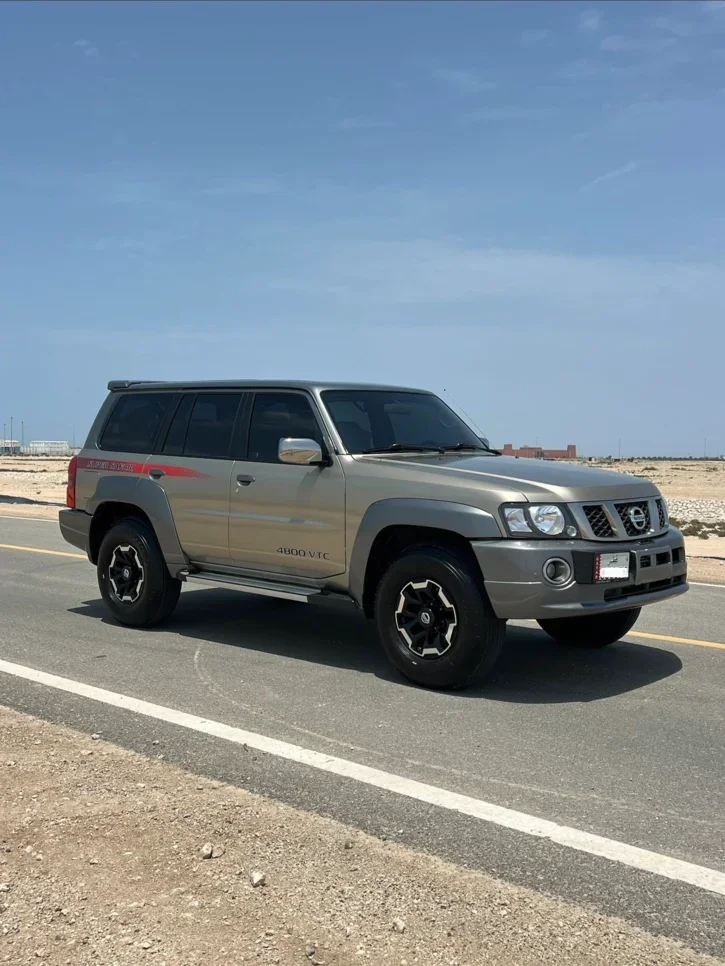 Nissan  Patrol  Super Safari  2020  Automatic  75,000 Km  6 Cylinder  Four Wheel Drive (4WD)  SUV  Gold  With Warranty