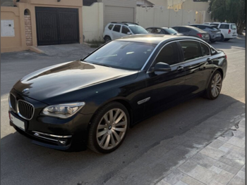 بي ام دبليو  الفئة - السابعة  750 Li  2013  اوتوماتيك  110,749 كم  8 سلندر  دفع خلفي  سيدان  أسود