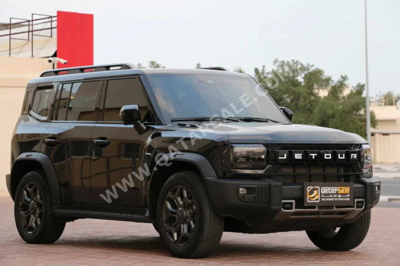 Jetour  T2  Luxury  2025  Automatic  51,000 Km  4 Cylinder  Four Wheel Drive (4WD)  SUV  Black  With Warranty