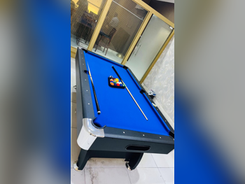 أسود و أزرق  طاولة بلياردو