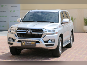 تويوتا  لاند كروزر  جي اكس ار  2018  اوتوماتيك  198,000 كم  6 سلندر  دفع رباعي  اس يو في  فضي