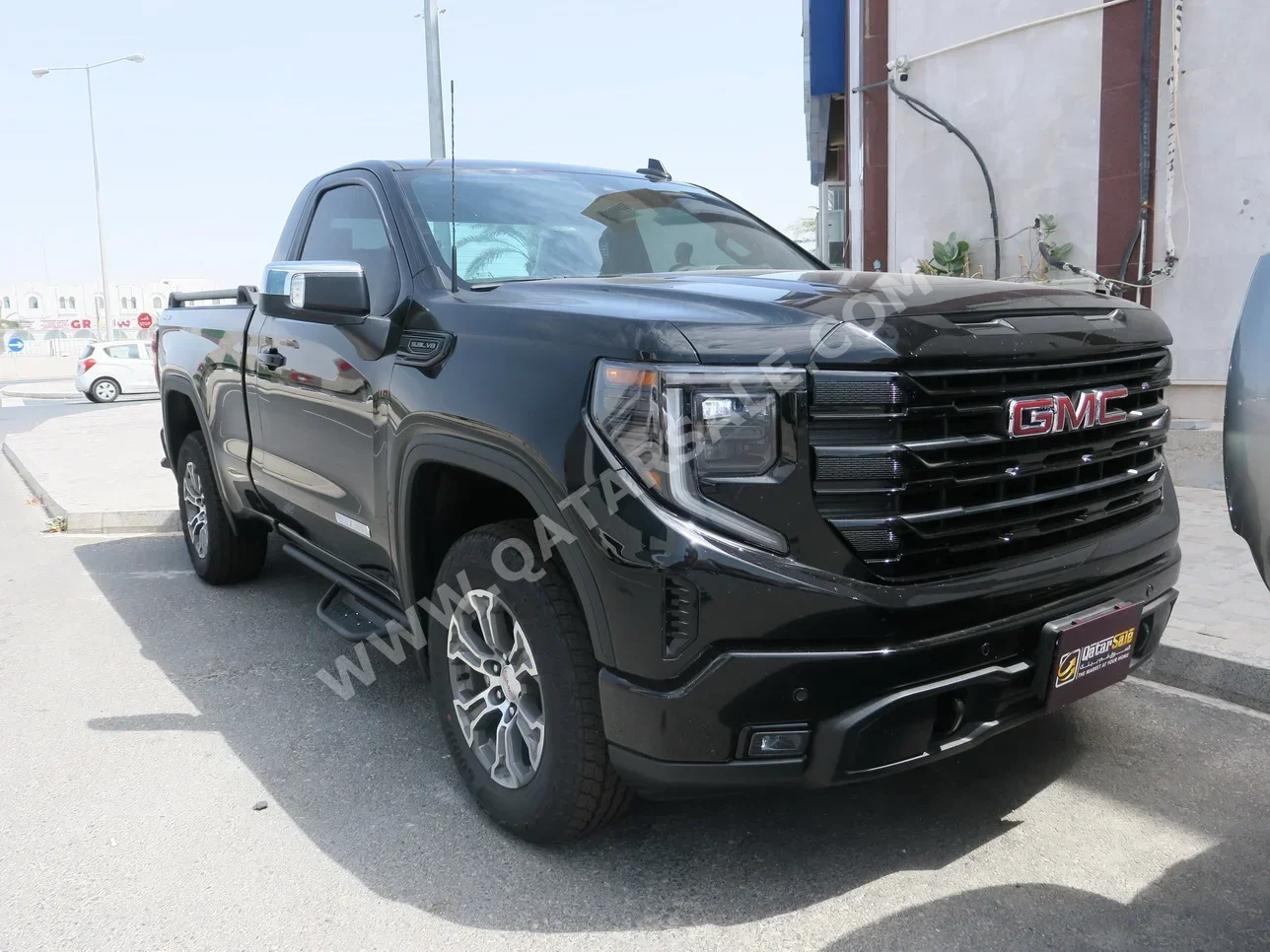 جي ام سي  سييرا  اليفيشن  2026  اوتوماتيك  200 كم  8 سلندر  دفع رباعي  بيكب  أسود  تحت الضمان