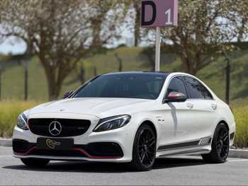 مرسيدس - بنز  سي - كلاس  63 AMG  2016  اوتوماتيك  74,000 كم  8 سلندر  دفع خلفي  سيدان  أبيض