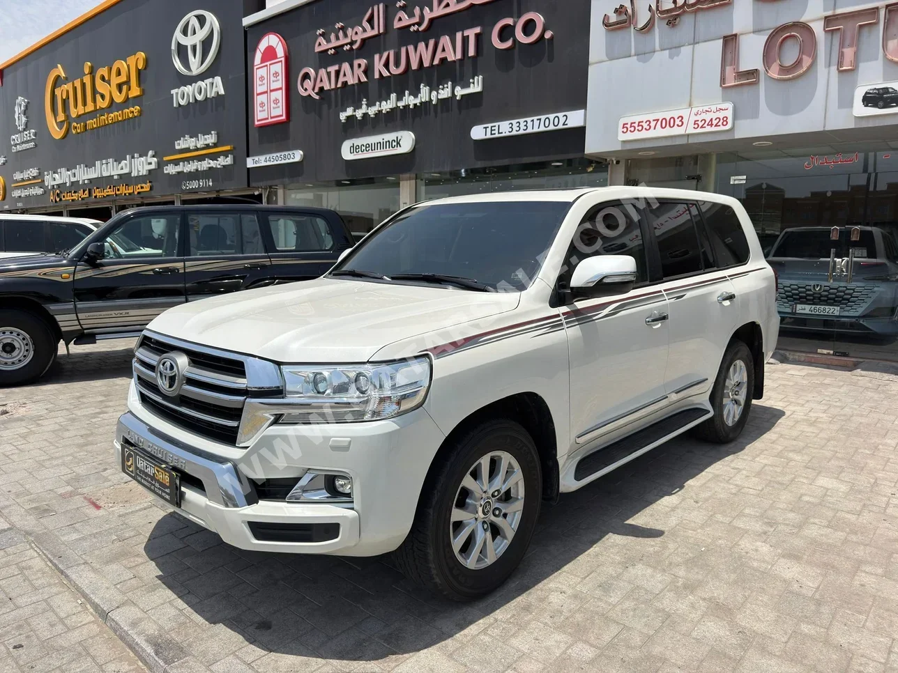 تويوتا  لاند كروزر  جي اكس ار  2020  اوتوماتيك  188,000 كم  8 سلندر  دفع رباعي  اس يو في  أبيض