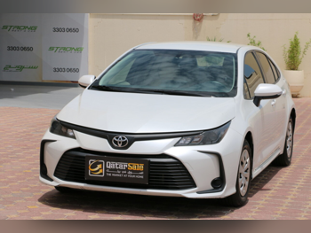 تويوتا  كورولا  اكس ال اي  2022  اوتوماتيك  131,000 كم  4 سلندر  سحب امامي  سيدان  أبيض