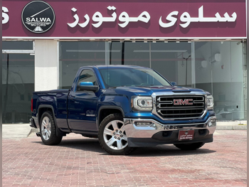 GMC  Sierra  Z71  2017  Automatic  66,000 Km  8 Cylinder  Four Wheel Drive (4WD)  Pick Up  Blue