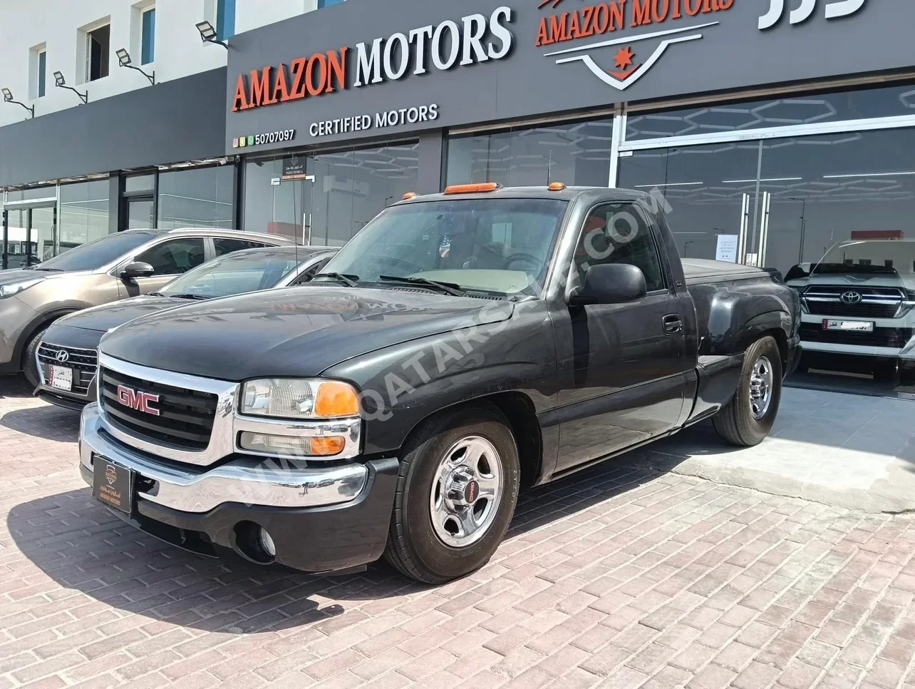 GMC  Sierra  1500  2005  Automatic  238,000 Km  8 Cylinder  Four Wheel Drive (4WD)  Pick Up  Black