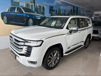 تويوتا  لاند كروزر  في اكس ار توين توربو  2023  اوتوماتيك  112,000 كم  6 سلندر  دفع رباعي  اس يو في  أبيض